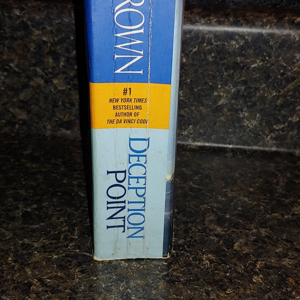 Deception Point (Dan Brown) - Picture 2 of 4